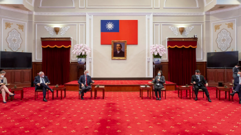Trung Quốc tức tối trước đối sách “mơ hồ chiến lược” của Mỹ về Đài Loan