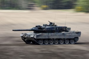 18 xe tăng chủ lực Leopard-2 của Đức viện trợ
