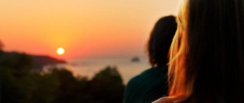 KHÔNG GIAN CHỮA LÀNH CỦA THINH LẶNG