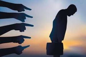 SỰ CÔNG CHÍNH VÀ NHỮNG "LƯỠI DAO" VÔ HÌNH