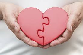 HAI ĐỒNG TIỀN NHỎ VÀ CẢ MỘT TRÁI TIM