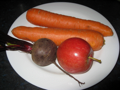 Miracle Drink : Carrot, Beet Root and Apple Thức uống phép lạ: Cà rốt, Củ cải đường và Táo