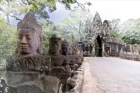 The Stunning Temples of Angkor Wat and Thom