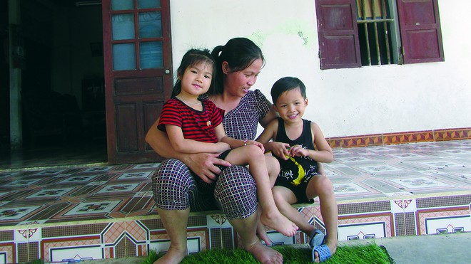 Một phụ nữ nghèo ở Nghệ An thầm lặng chôn cất nhiều hài nhi xấu số
